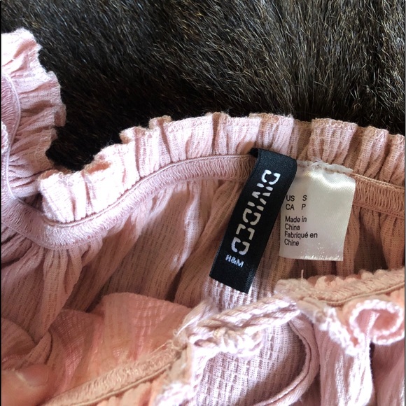 H&M Ruffled crop - Picture 2 of 3